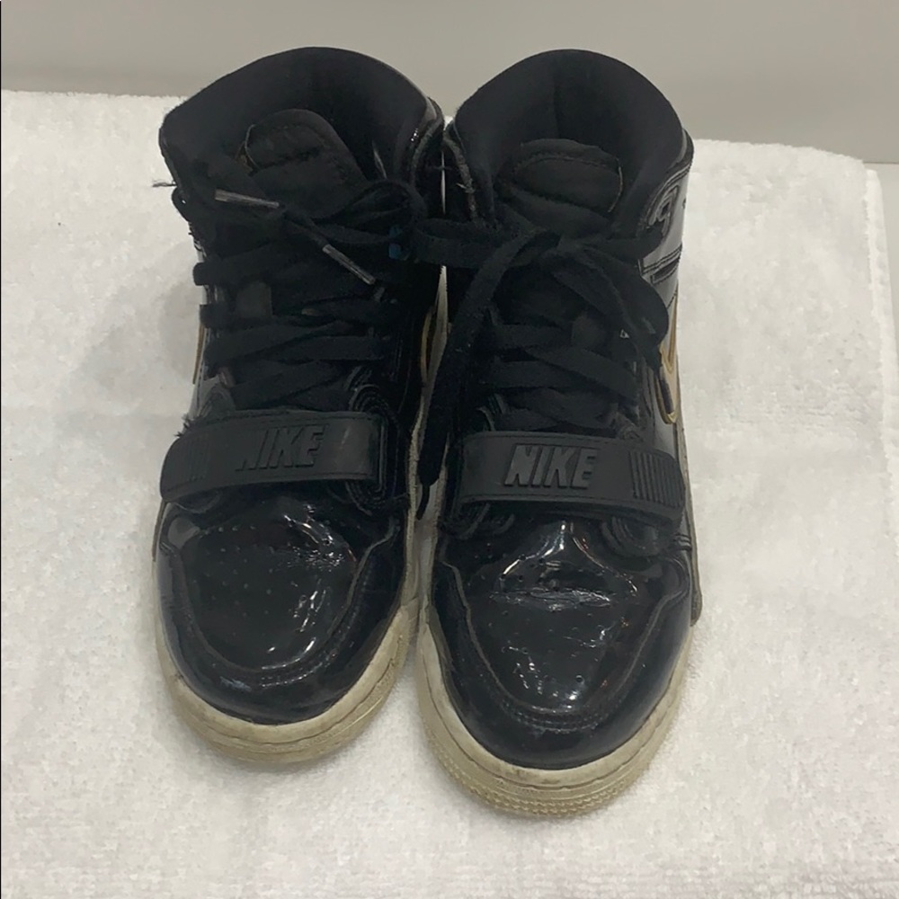 Nike kids shoes